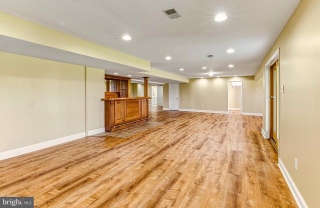 215 SHERWIN RD, Mullica Hill, NJ 08062