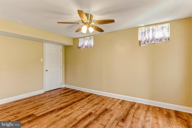 215 SHERWIN RD, Mullica Hill, NJ 08062