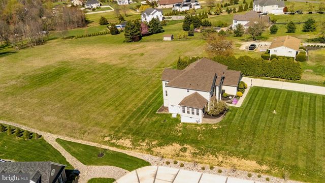 215 SHERWIN RD, Mullica Hill, NJ 08062