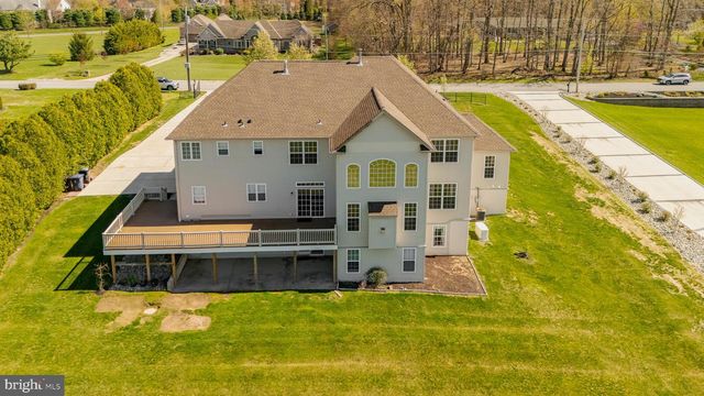 215 SHERWIN RD, Mullica Hill, NJ 08062