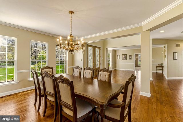 215 SHERWIN RD, Mullica Hill, NJ 08062