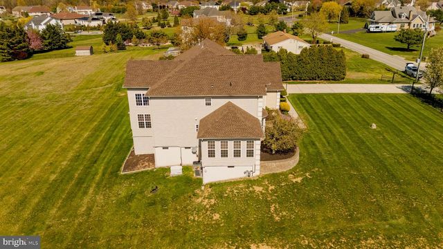 215 SHERWIN RD, Mullica Hill, NJ 08062