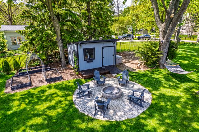 10S220 Alan Road, Naperville, IL 60564