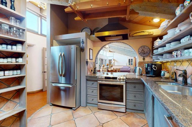 13 Frasco Road, Santa Fe, NM 87508