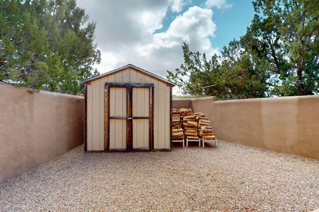 13 Frasco Road, Santa Fe, NM 87508