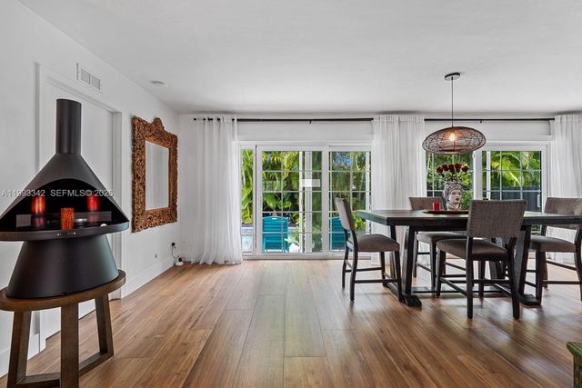 9517 Bay Dr, Surfside, FL 33154