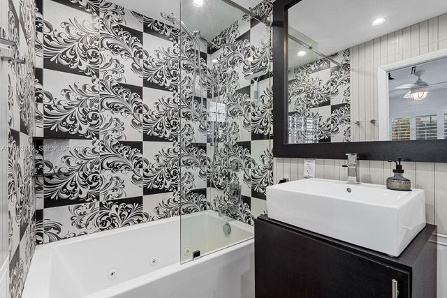 9517 Bay Dr, Surfside, FL 33154