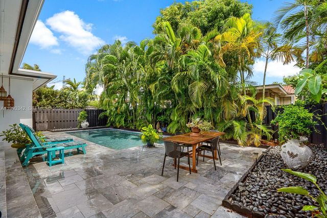 9517 Bay Dr, Surfside, FL 33154