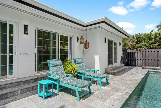 9517 Bay Dr, Surfside, FL 33154