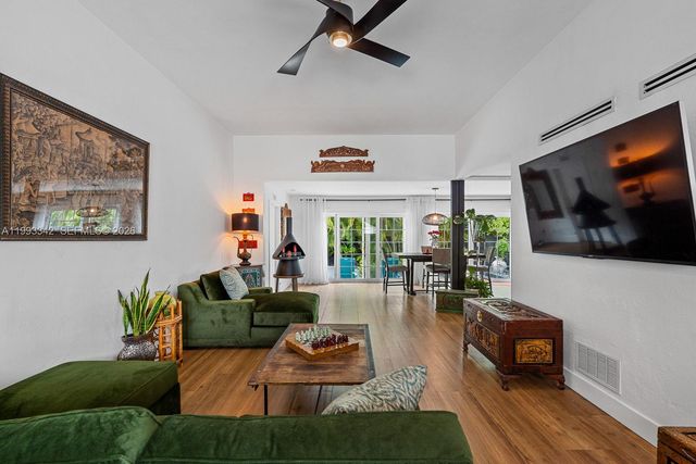 9517 Bay Dr, Surfside, FL 33154