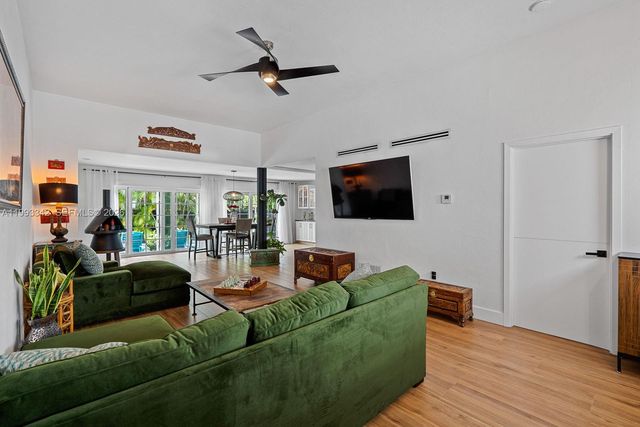 9517 Bay Dr, Surfside, FL 33154