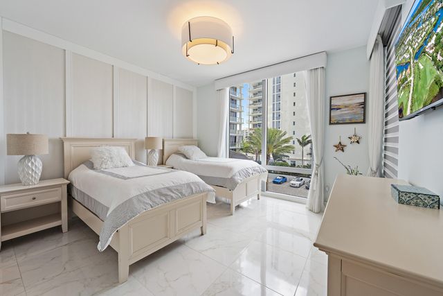 1 Water Club Way 504, North Palm Beach, FL 33408