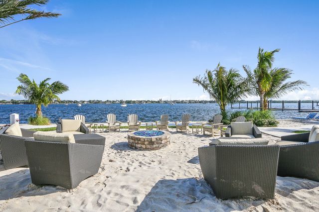 1 Water Club Way 504, North Palm Beach, FL 33408