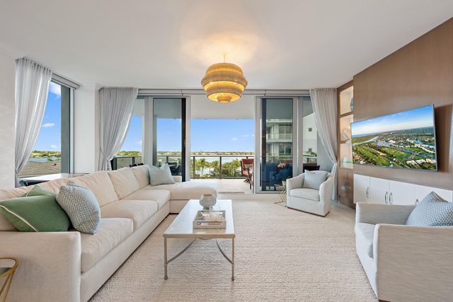 1 Water Club Way 504, North Palm Beach, FL 33408