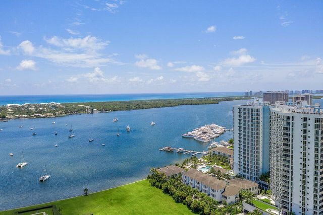 1 Water Club Way 504, North Palm Beach, FL 33408