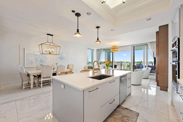 1 Water Club Way 504, North Palm Beach, FL 33408