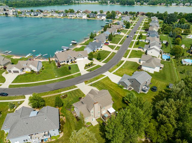 2488 Cedar West Drive, Georgetown Twp, MI 49428