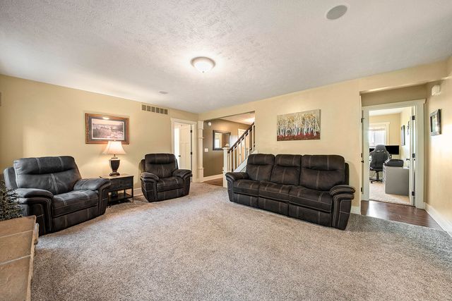 2488 Cedar West Drive, Georgetown Twp, MI 49428