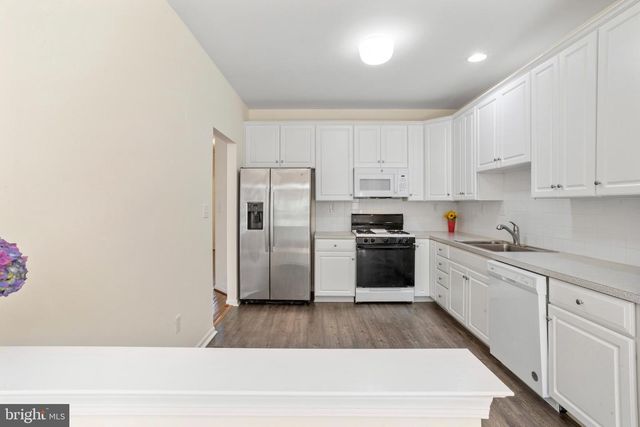 54 NESTLEWOOD WAY, Princeton, NJ 08540