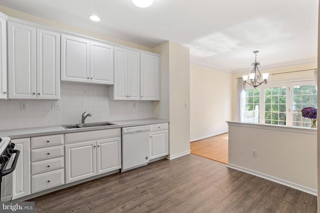 54 NESTLEWOOD WAY, Princeton, NJ 08540