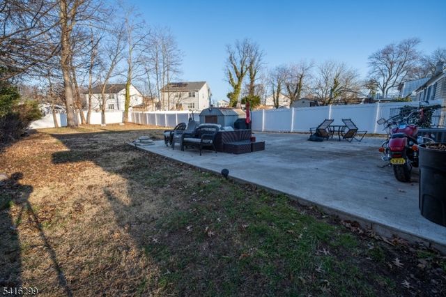 225 Linden Ave, Rahway City, NJ 07065