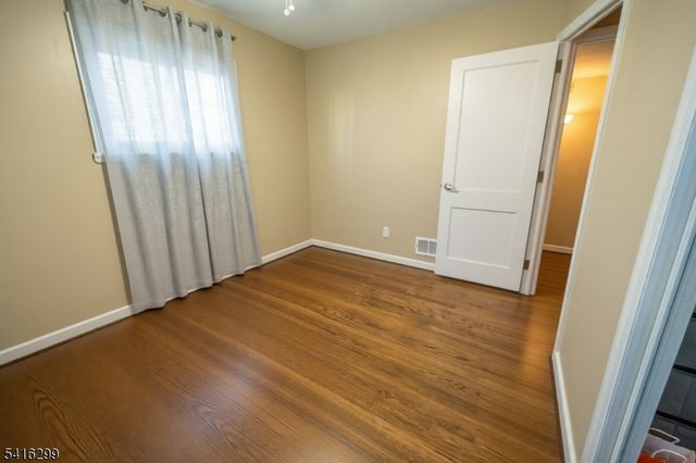 225 Linden Ave, Rahway City, NJ 07065