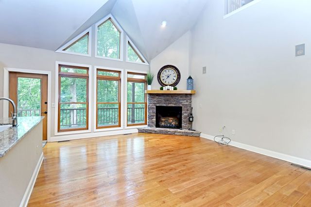 1250 Hawkview Drive, Hiawassee, GA 30546