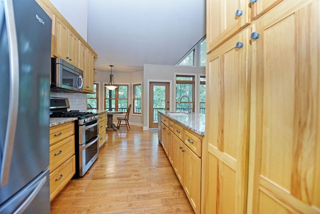 1250 Hawkview Drive, Hiawassee, GA 30546