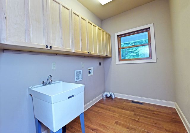 1250 Hawkview Drive, Hiawassee, GA 30546