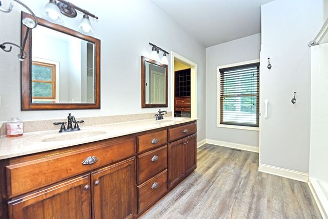 1250 Hawkview Drive, Hiawassee, GA 30546
