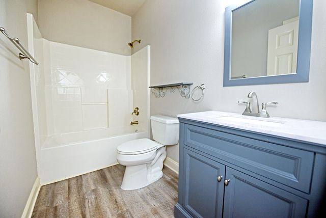 1250 Hawkview Drive, Hiawassee, GA 30546