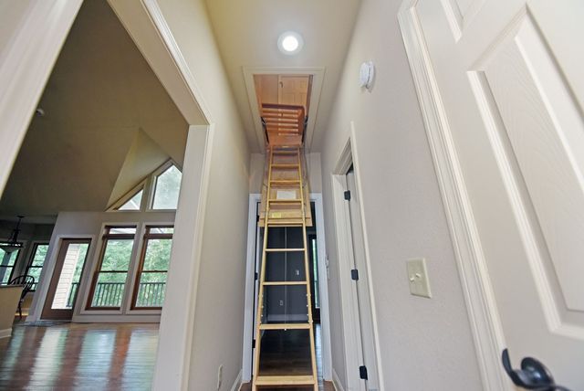 1250 Hawkview Drive, Hiawassee, GA 30546