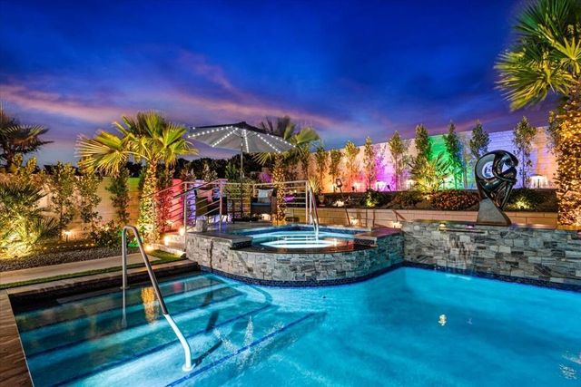 74397 Zeppelin Drive, Palm Desert, CA 92211