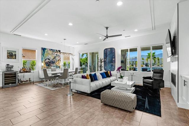 74397 Zeppelin Drive, Palm Desert, CA 92211