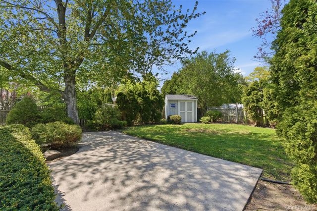 2 Barrett Court, Nesconset, NY 11767