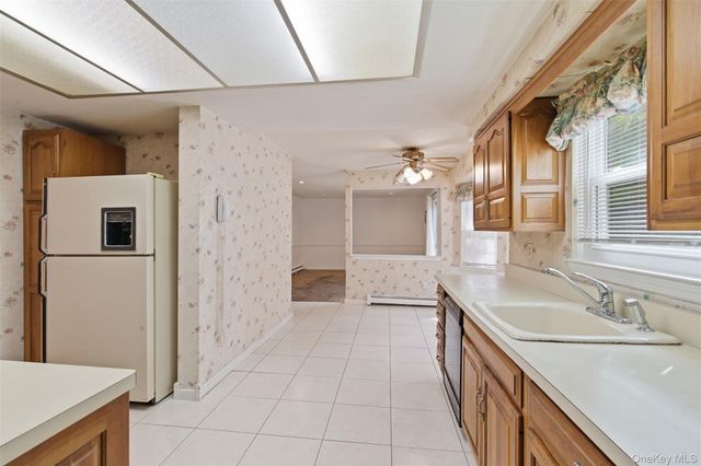 2 Barrett Court, Nesconset, NY 11767