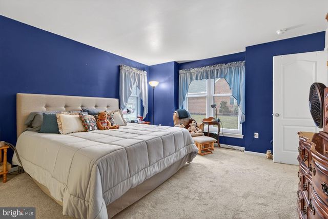 24 SPRING HILL LN, Mountville, PA 17554