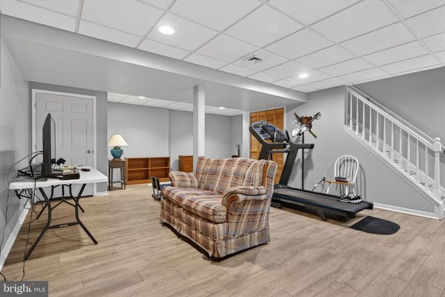 24 SPRING HILL LN, Mountville, PA 17554