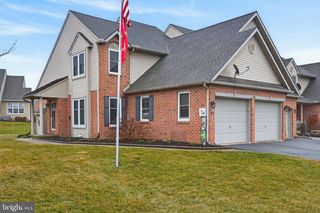 24 SPRING HILL LN, Mountville, PA 17554