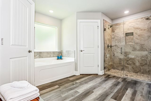 7572 Hatteras Drive, Navarre, FL 32566