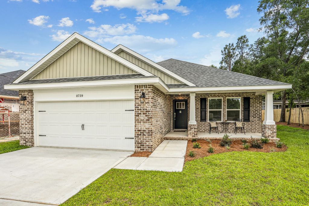 7572 Hatteras Drive, Navarre, FL 32566