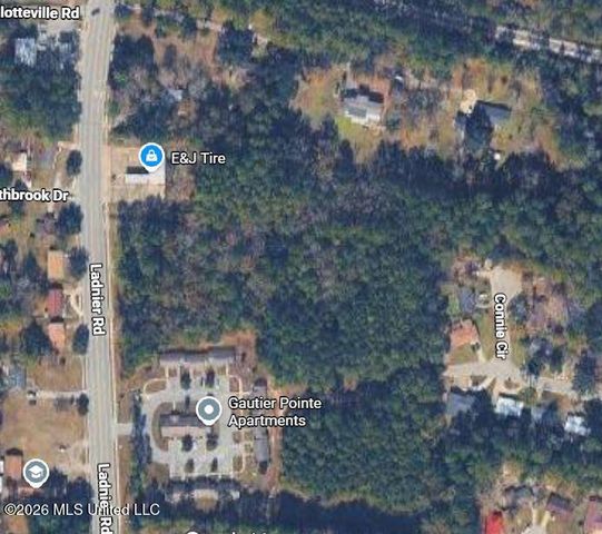 2912 Ladnier Road, Gautier, MS 39553