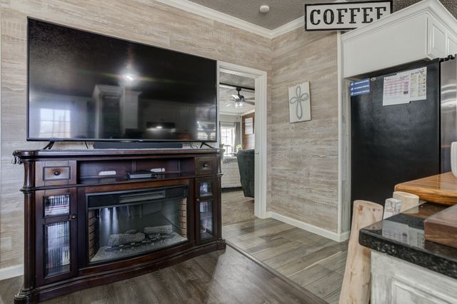 1822 S 3rd Street, Tahoka, TX 79373