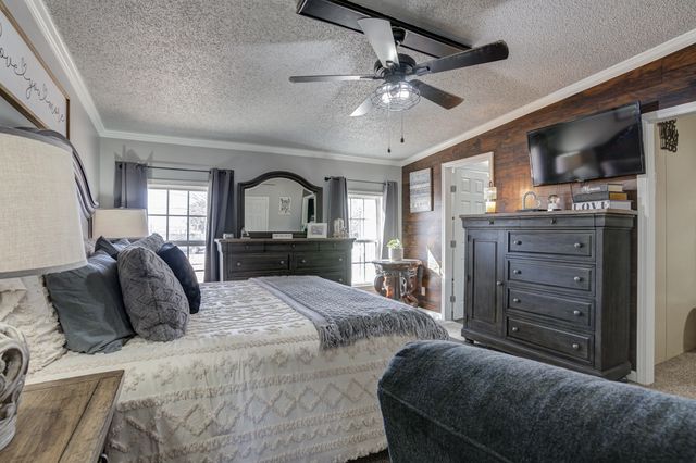 1822 S 3rd Street, Tahoka, TX 79373