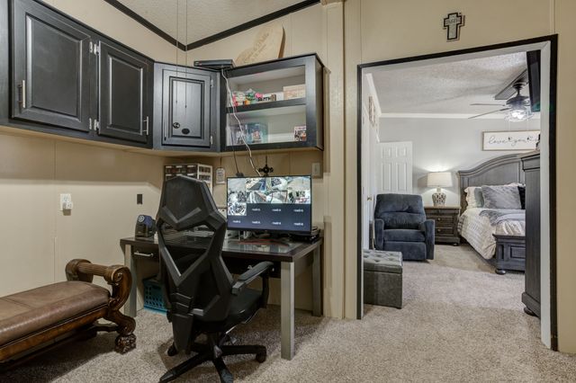 1822 S 3rd Street, Tahoka, TX 79373