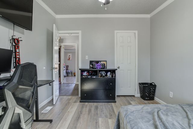 1822 S 3rd Street, Tahoka, TX 79373