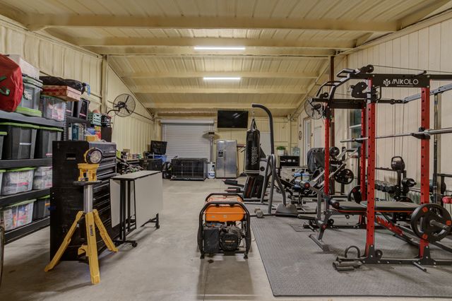 1822 S 3rd Street, Tahoka, TX 79373