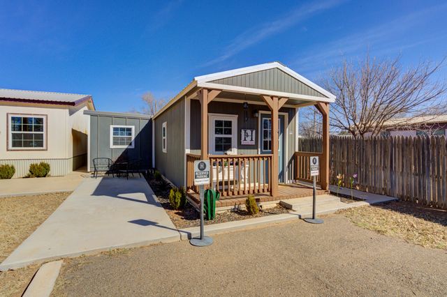 1822 S 3rd Street, Tahoka, TX 79373