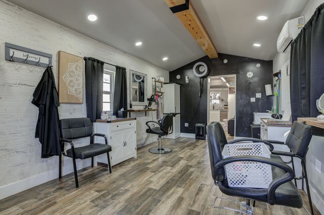 1822 S 3rd Street, Tahoka, TX 79373