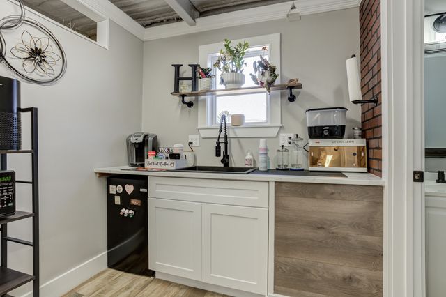 1822 S 3rd Street, Tahoka, TX 79373